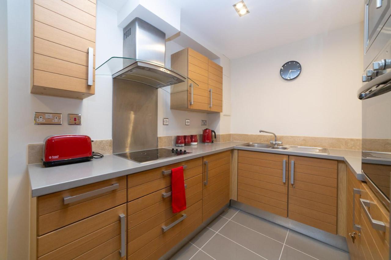 Royal Crossharbour Apartment ลอนดอน ภายนอก รูปภาพ