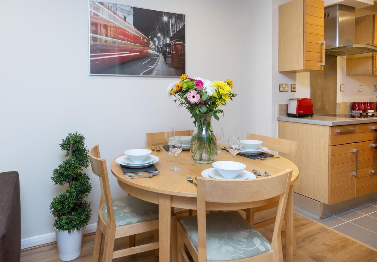 Royal Crossharbour Apartment ลอนดอน ภายนอก รูปภาพ