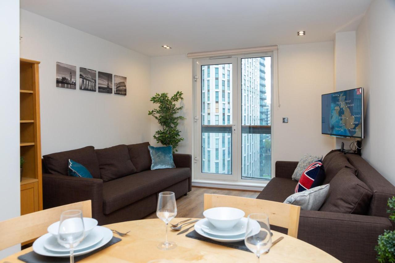 Royal Crossharbour Apartment ลอนดอน ภายนอก รูปภาพ